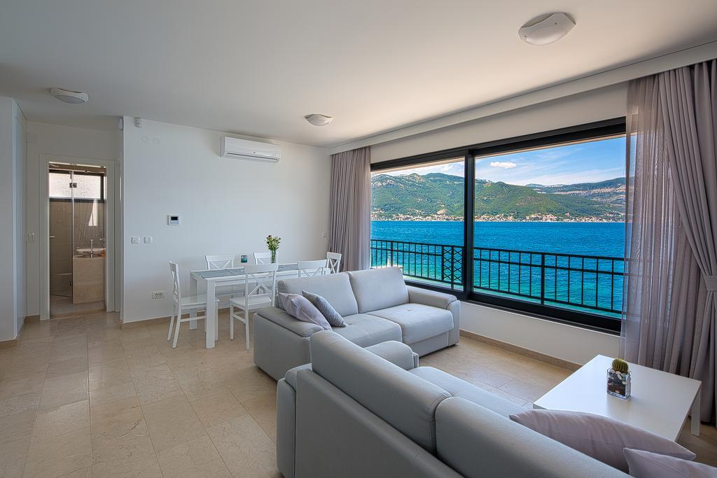 Villa Krasici Тиват Екстериор снимка