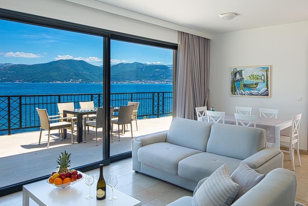 Villa Krasici Тиват Екстериор снимка