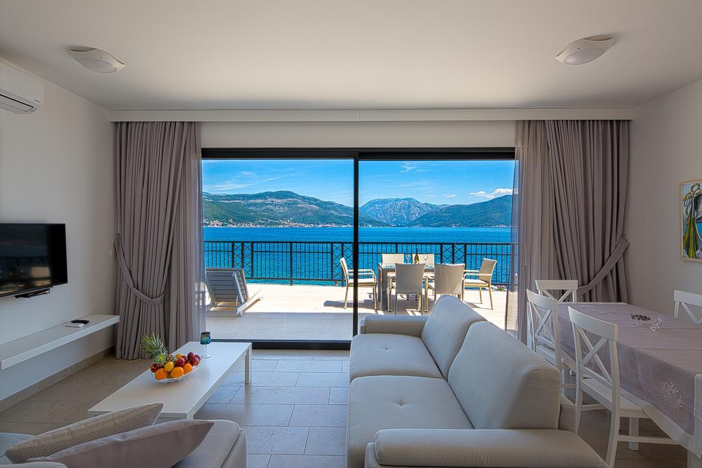 Villa Krasici Тиват Екстериор снимка